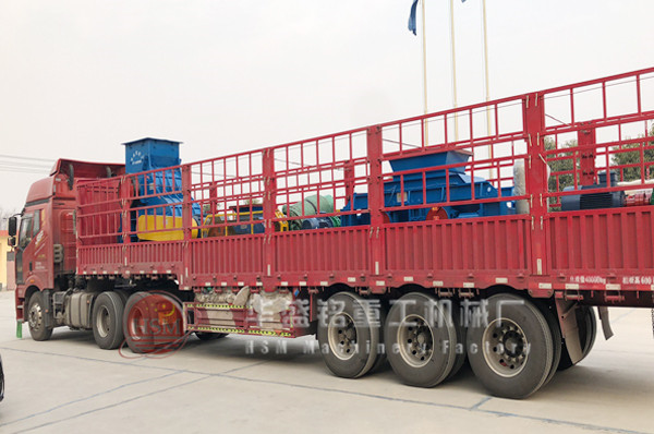 大型液壓對輥破碎機如何防銹